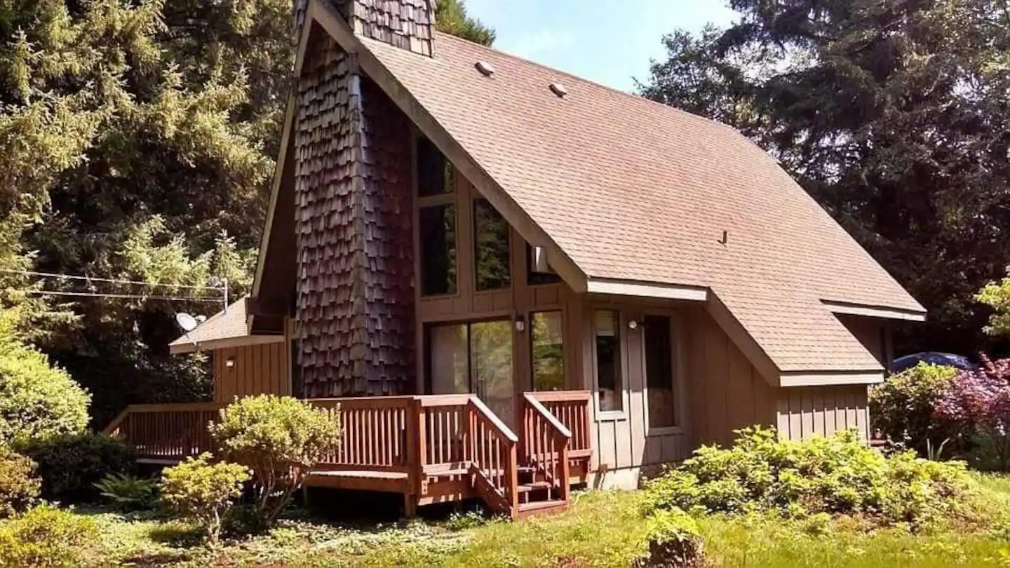 crescent city lodging